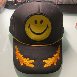 Aviator Nation Smiley Trucker Hat 🖤